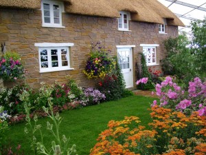 stylish-english-cottage-garden